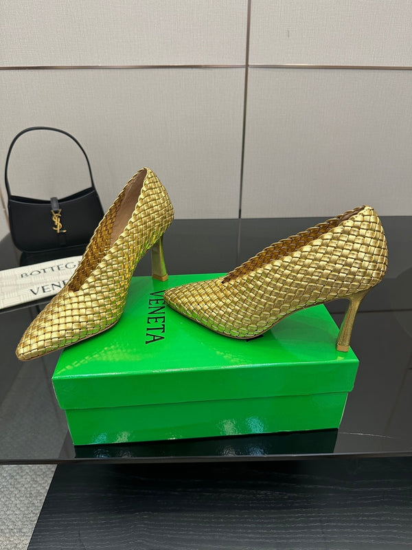 BV Sofia Pump 90mm Gold Intreccio leather 427649