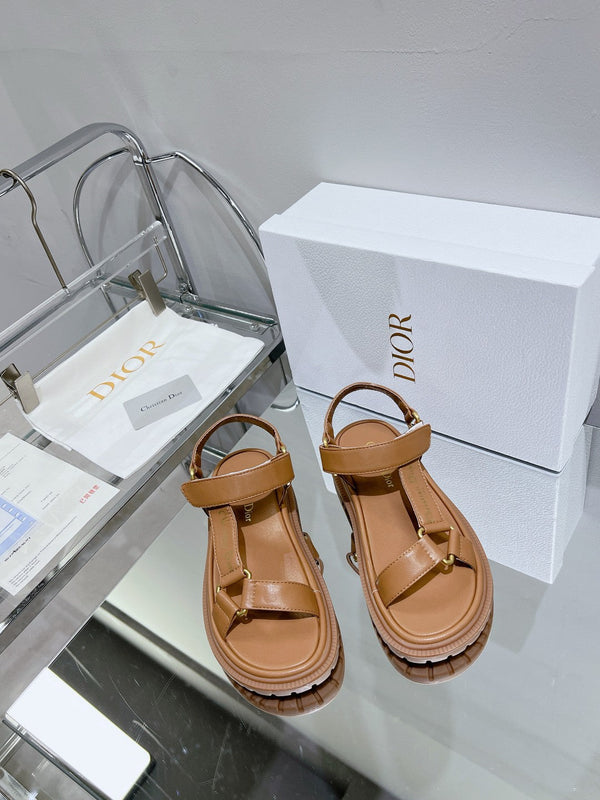 CD D-Wave Sandal In Brown Cowhide 100751