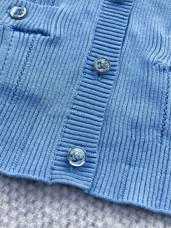 CHANEL LONG-SLEEVE SWEATER STYLE 25