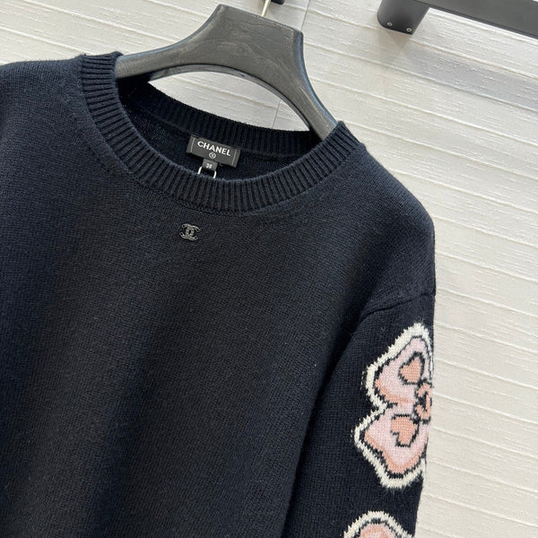 CHANEL KNITTED SWEATER STYLE 54
