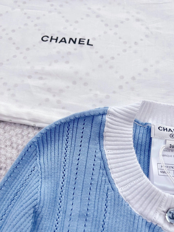 CHANEL LONG-SLEEVE SWEATER STYLE 25