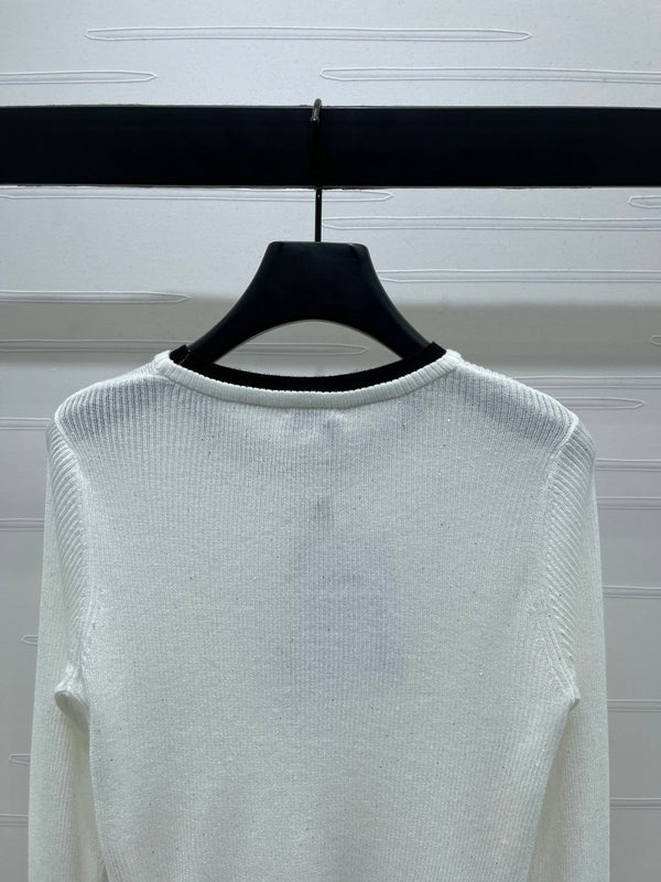 CHANEL 25S SWEATER STYLE 208