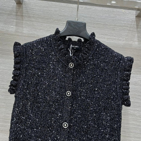 CHANEL SLEEVELESS TOP STYLE 74