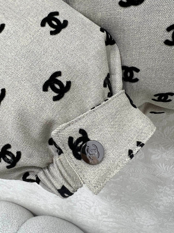CHANEL 25S DOWN JACKET 311