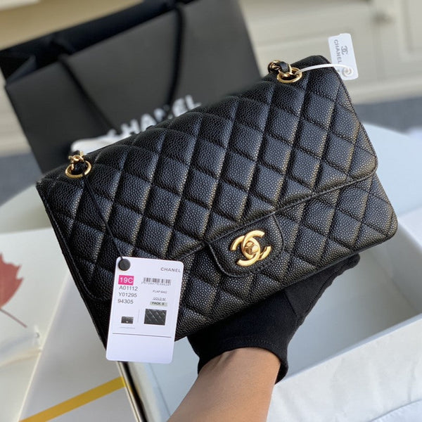 MEDIUM FLAP BAG 25CM BLACK CAVIAR GOLD HARDWARE