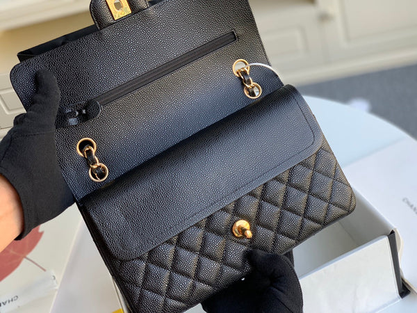 MEDIUM FLAP BAG 25CM BLACK CAVIAR GOLD HARDWARE